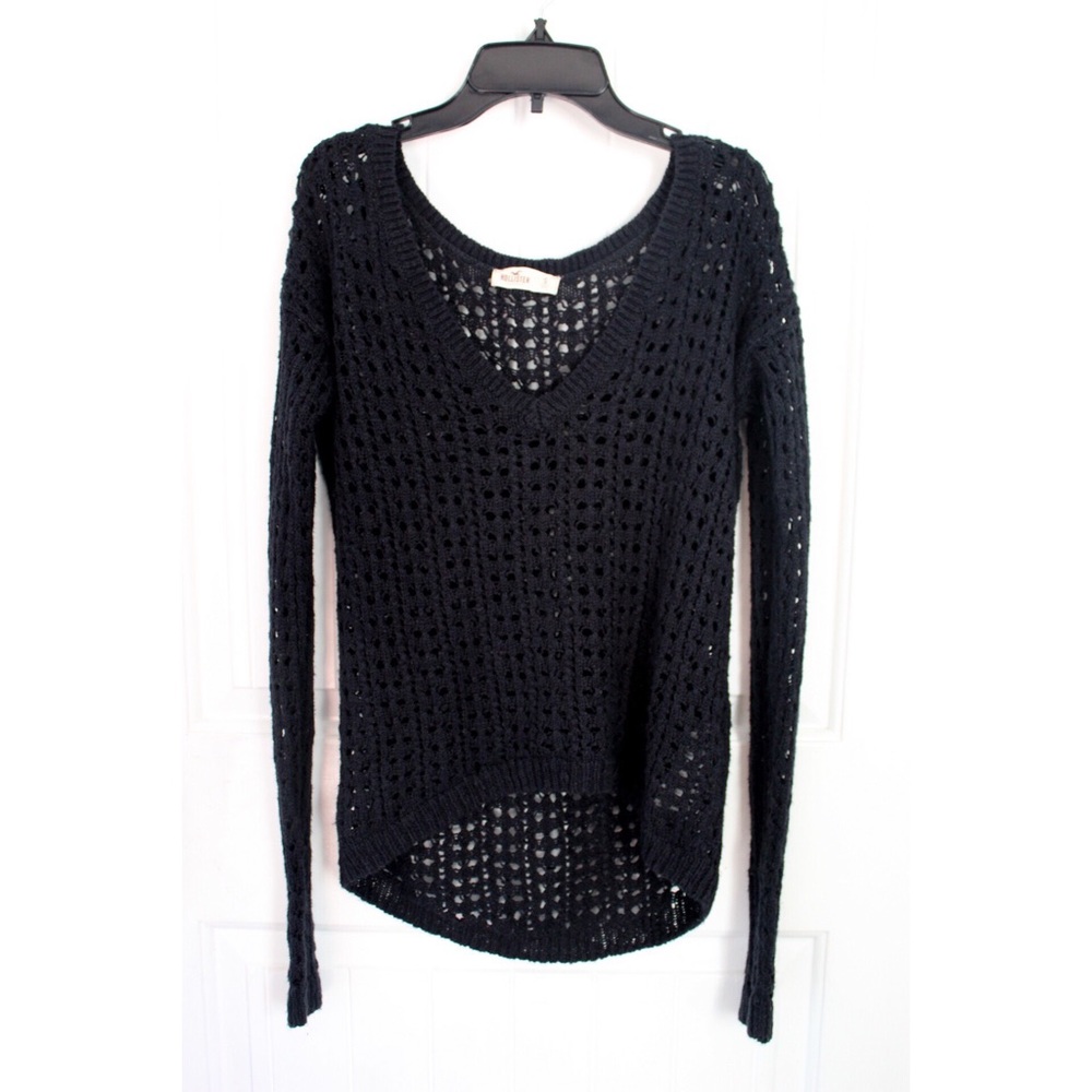 (Sold)Hollister Black V-Neck Knit Sweater